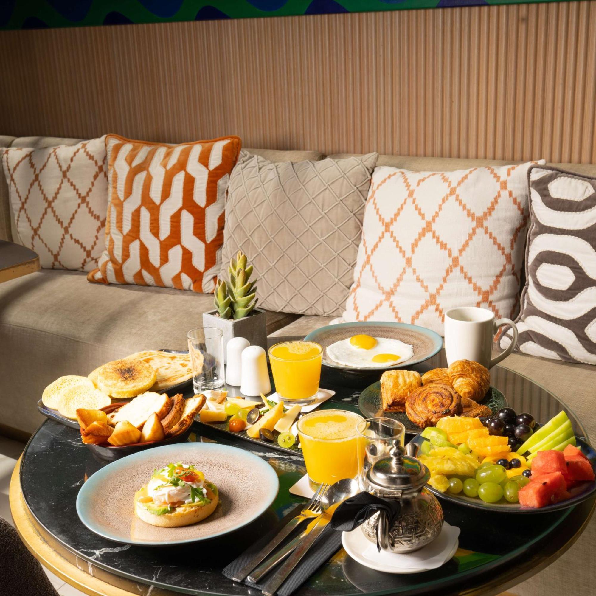Radisson Blu Hotel Casablanca City Center מראה חיצוני תמונה A breakfast at the hotel